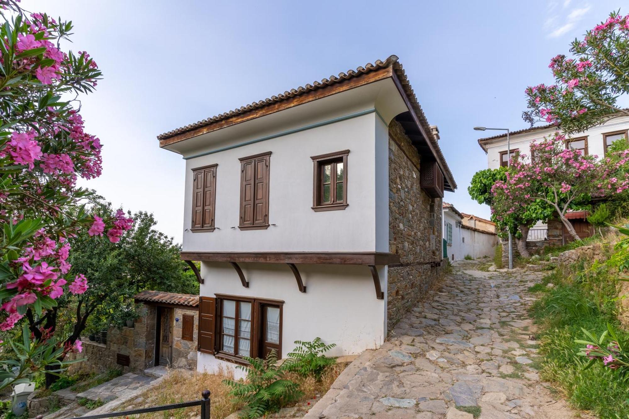 Nikbin Yamac Pansiyon Selcuk ภายนอก รูปภาพ